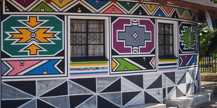 The Mapoch Ndebele Village - DaVillageVillas